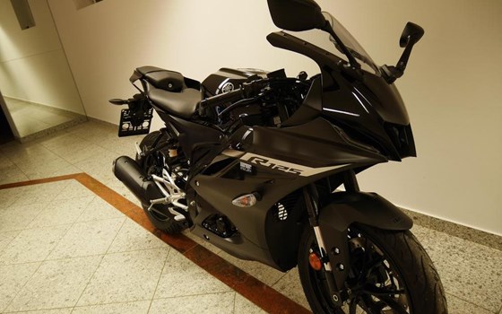 Gebrauchtmotorrad Yamaha R125 - Bild 2