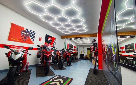 Gebrauchtmotorrad Ducati Streetfighter S - Bild 11