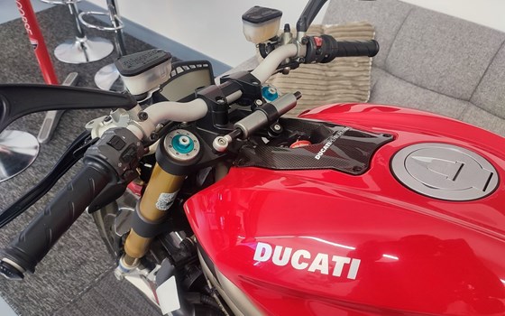 Gebrauchtmotorrad Ducati Streetfighter S - Bild 3