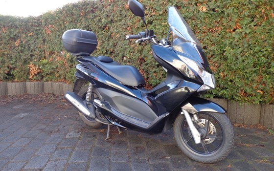 Gebrauchtmotorrad Honda PCX125 - Bild 3
