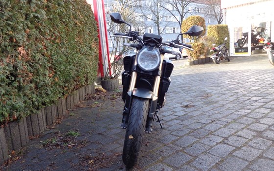 Gebrauchtmotorrad Honda CB650R - Bild 2