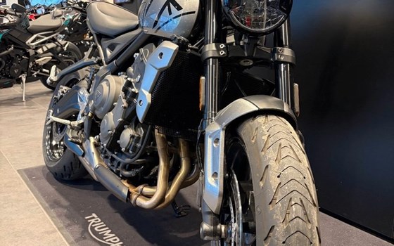 Gebrauchtmotorrad Triumph Trident 660 - Bild 3