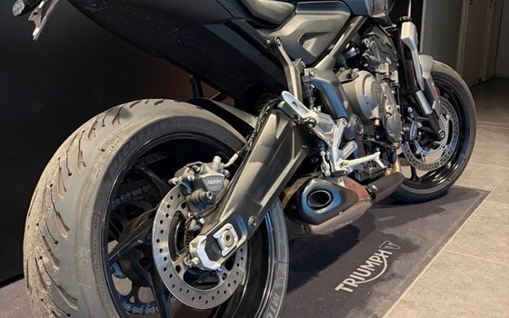 Gebrauchtmotorrad Triumph Trident 660 - Bild 6