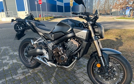 Gebrauchtmotorrad Honda CB650R E-Clutch - Bild 1