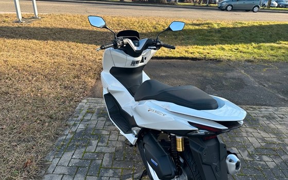 Gebrauchtmotorrad Honda PCX125 - Bild 5