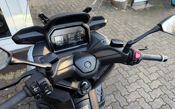 Gebrauchtmotorrad Yamaha XMAX 125 Tech MAX+ - Bild 9