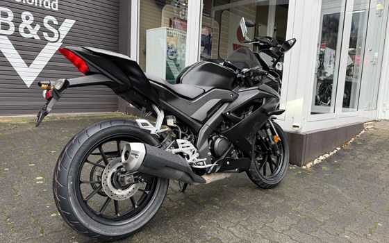 Gebrauchtmotorrad Yamaha R125 - Bild 3
