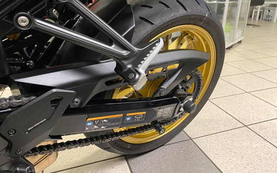 Gebrauchtmotorrad Kawasaki Z900 RS SE - Bild 16