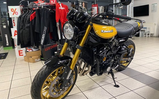 Gebrauchtmotorrad Kawasaki Z900 RS SE - Bild 6