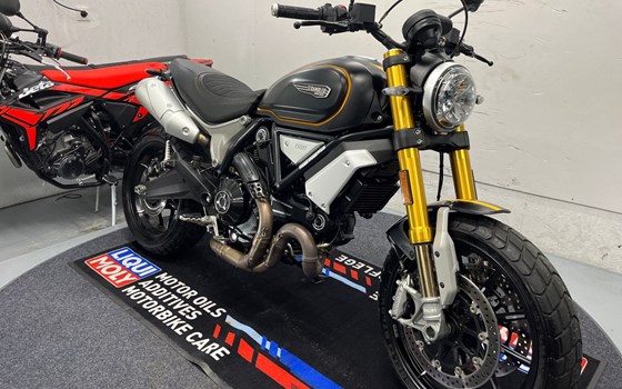 Gebrauchtmotorrad Ducati Scrambler 1100 Sport - Bild 12