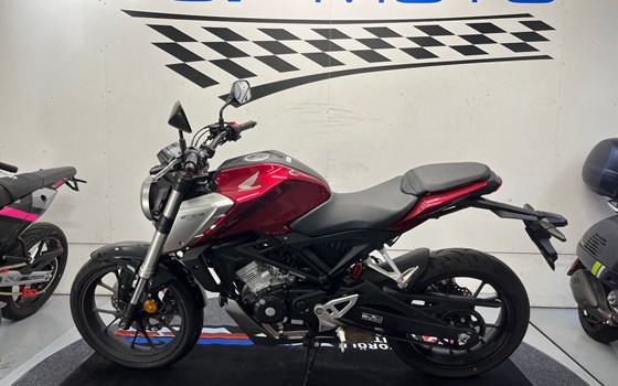 Gebrauchtmotorrad Honda CB125R - Bild 5