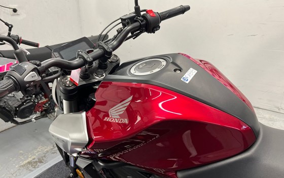 Gebrauchtmotorrad Honda CB125R - Bild 7