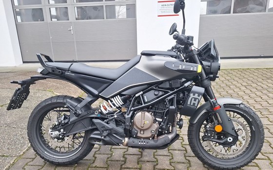 Gebrauchtmotorrad Husqvarna Svartpilen 401 - Bild 2