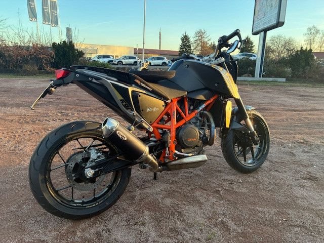 KTM 690 Duke