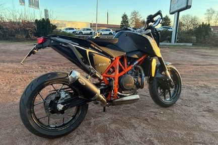 KTM 690 Duke