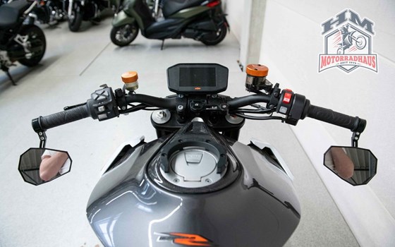 Gebrauchtmotorrad KTM 1290 Super Duke R - Bild 11