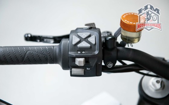 Gebrauchtmotorrad KTM 1290 Super Duke R - Bild 12