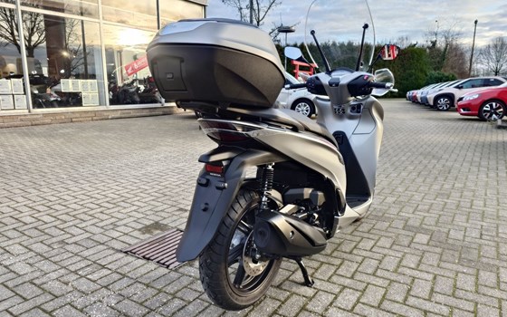 Gebrauchtmotorrad Honda SH350i - Bild 10