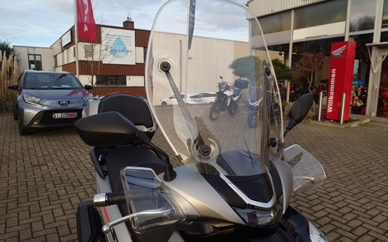 Gebrauchtmotorrad Honda SH350i - Bild 14