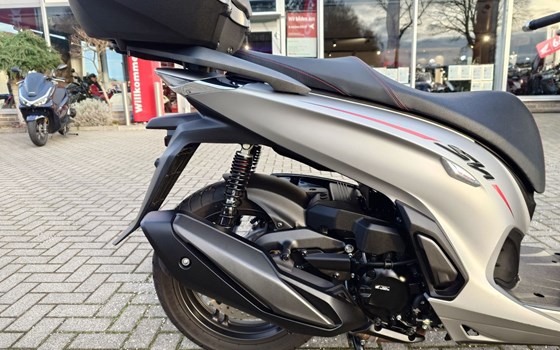 Gebrauchtmotorrad Honda SH350i - Bild 2