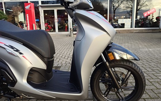 Gebrauchtmotorrad Honda SH350i - Bild 3