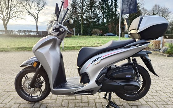 Gebrauchtmotorrad Honda SH350i - Bild 6