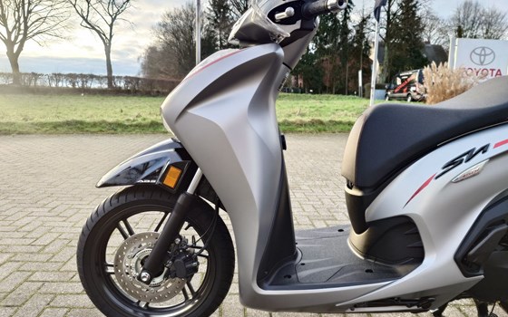 Gebrauchtmotorrad Honda SH350i - Bild 7