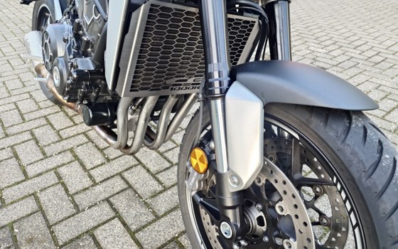Gebrauchtmotorrad Honda CB1000R+ - Bild 13