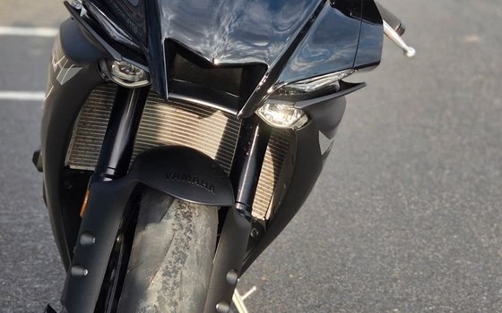 Gebrauchtmotorrad Yamaha R1 - Bild 3