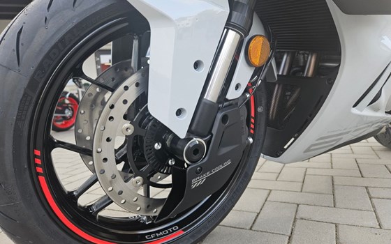 Neufahrzeug CFMOTO 675SR-R - Bild 23