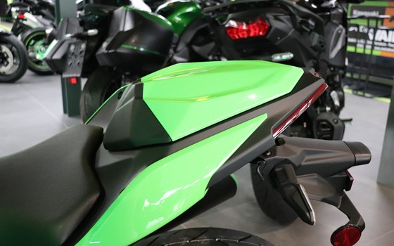 Neufahrzeug Kawasaki Ninja 500 SE - Bild 4