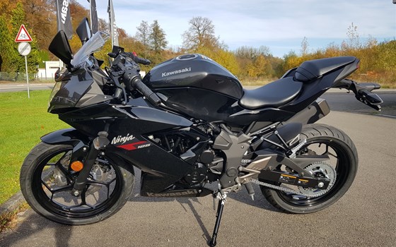 Neufahrzeug Kawasaki Ninja 125 - Bild 2