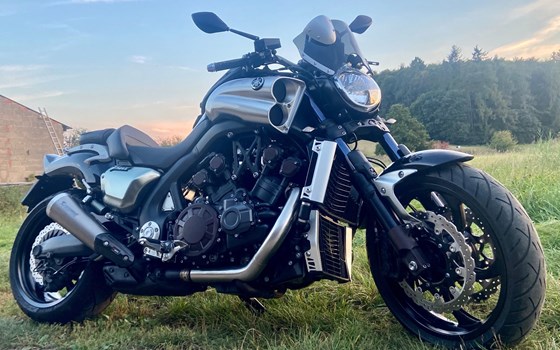 Gebrauchtmotorrad Yamaha V-MAX - Bild 2