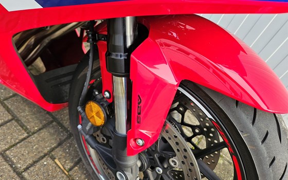 Gebrauchtmotorrad Honda CBR650R - Bild 4