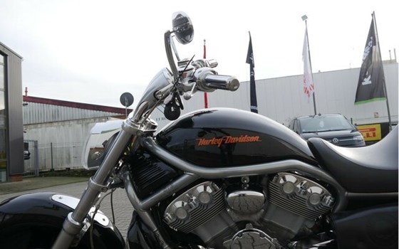 Gebrauchtmotorrad Harley-Davidson V-Rod VRSCA - Bild 16