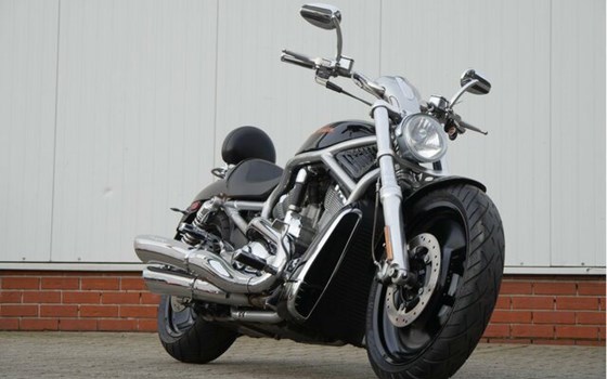 Gebrauchtmotorrad Harley-Davidson V-Rod VRSCA - Bild 2