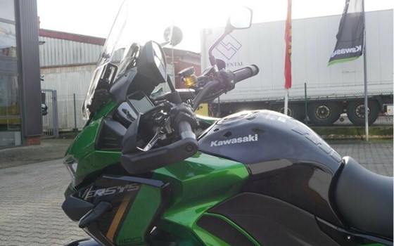 Neufahrzeug Kawasaki Versys 1100 SE - Bild 11
