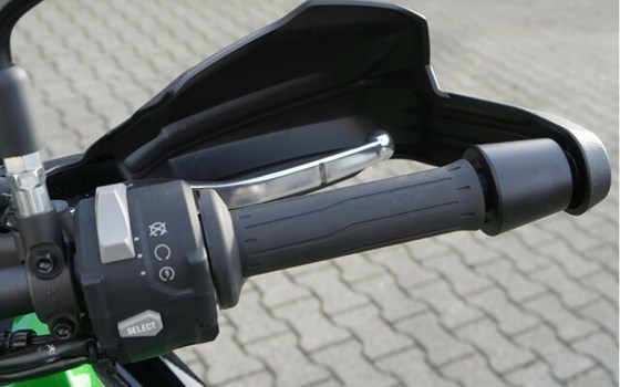 Neufahrzeug Kawasaki Versys 1100 SE - Bild 16