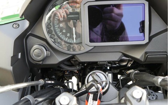 Neufahrzeug Kawasaki Versys 1100 SE - Bild 17