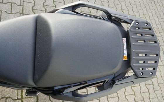 Neufahrzeug Kawasaki Versys 1100 SE - Bild 18