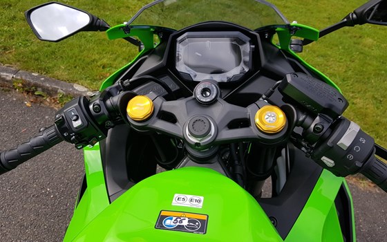 Neufahrzeug Kawasaki Ninja ZX-4RR - Bild 4