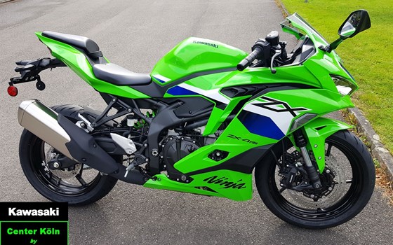 Neufahrzeug Kawasaki Ninja ZX-4RR - Bild 1