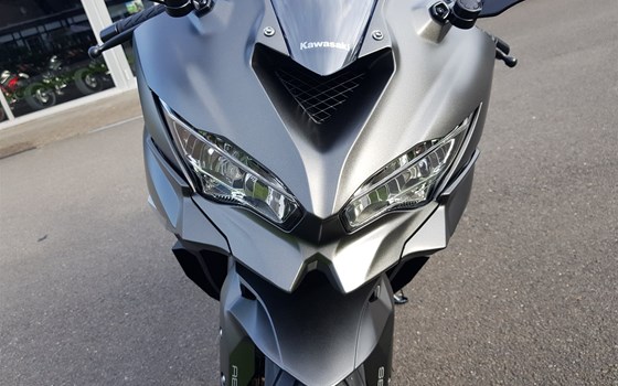 Neufahrzeug Kawasaki Ninja ZX-4RR - Bild 7