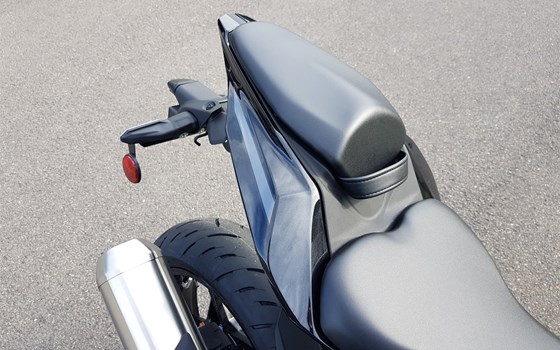 Neufahrzeug Kawasaki Ninja ZX-4RR - Bild 9