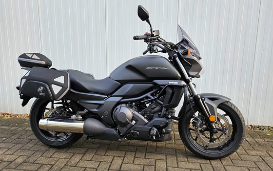 Gebrauchtmotorrad Honda CTX 700 N - Bild 1