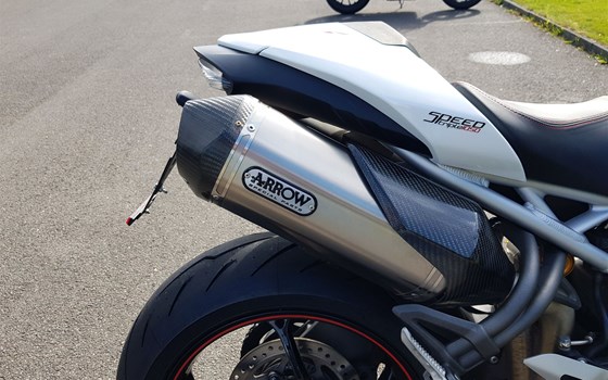 Gebrauchtmotorrad Triumph Speed Triple 1050 - Bild 10