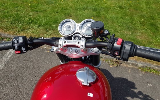 Gebrauchtmotorrad Triumph Speed Twin 1200 - Bild 3