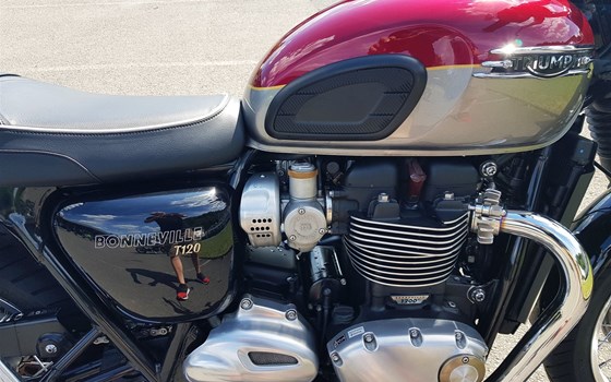 Gebrauchtmotorrad Triumph Bonneville T120 - Bild 8