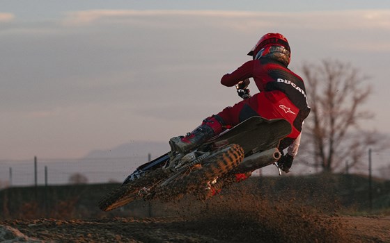 Neufahrzeug Ducati Desmo450 MX Factory - Bild 2