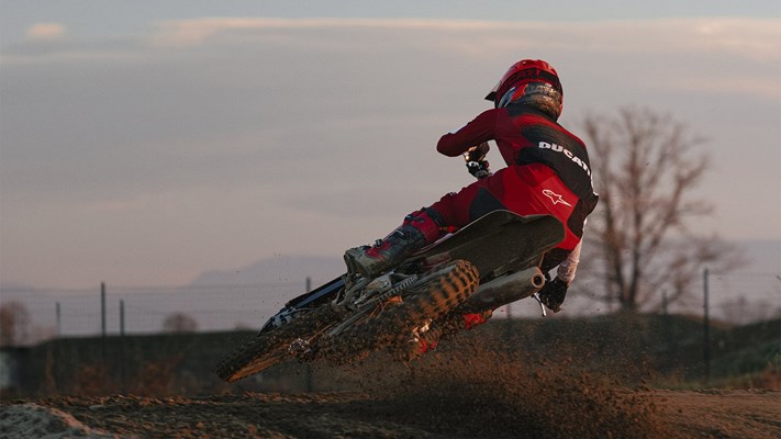 Ducati Desmo450 MX Factory (Ducati Corse Design) - Bild 2